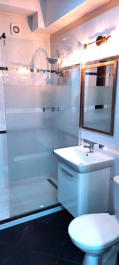 Osrodek Wczasowo-Kolonijny Bazylak Rewal Bed & Breakfast ภายนอก รูปภาพ