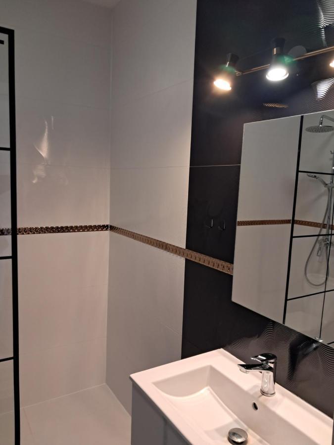 Osrodek Wczasowo-Kolonijny Bazylak Rewal Bed & Breakfast ภายนอก รูปภาพ